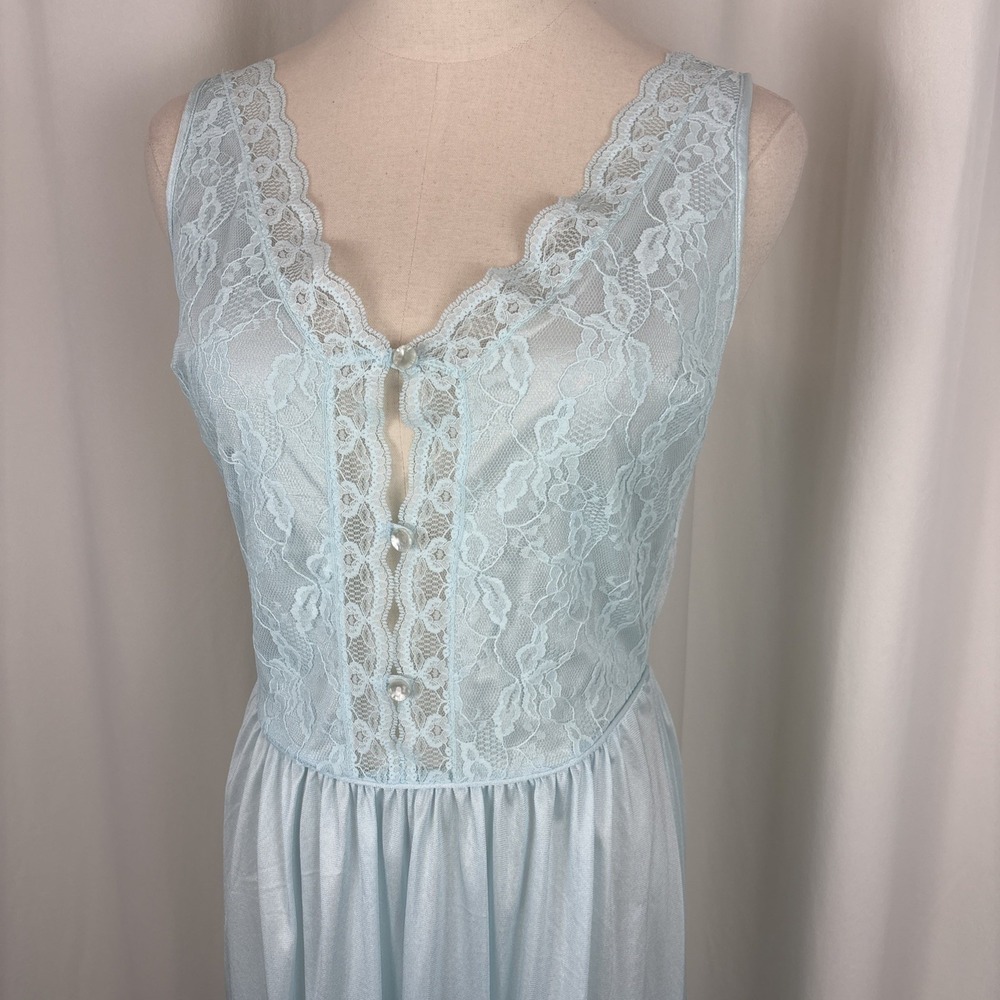Vintage 60s/70s Nylon Pastel Blue Lace Long V Neck Nightgown Sz M Milco